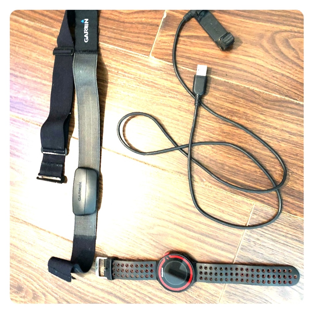 Garmin Forerunner 220 w/ HRM.  Great condition